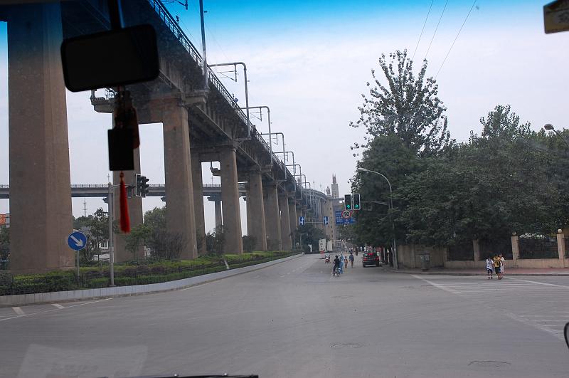 05-Yangtse Bruecke_002.JPG